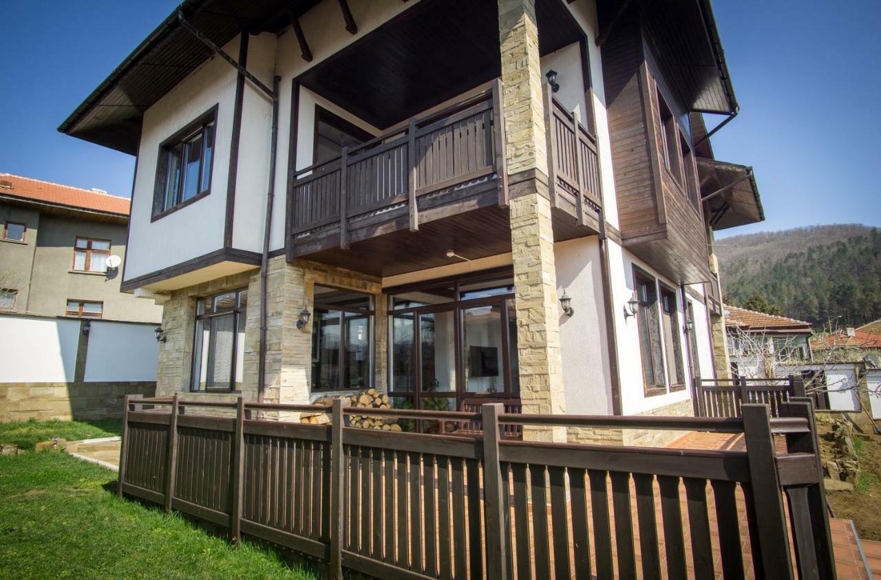 Villa Pri Shtarkela Brodilovo Exteriör bild