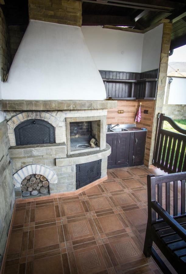 Villa Pri Shtarkela Brodilovo Exteriör bild
